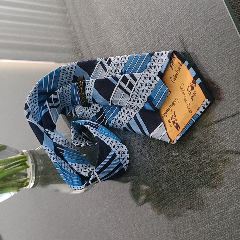 VINTAGE 70s Retro Cravatier Mr Rogers Mod Polyester Neck Tie Mid Century Blue - Picture 9 of 14